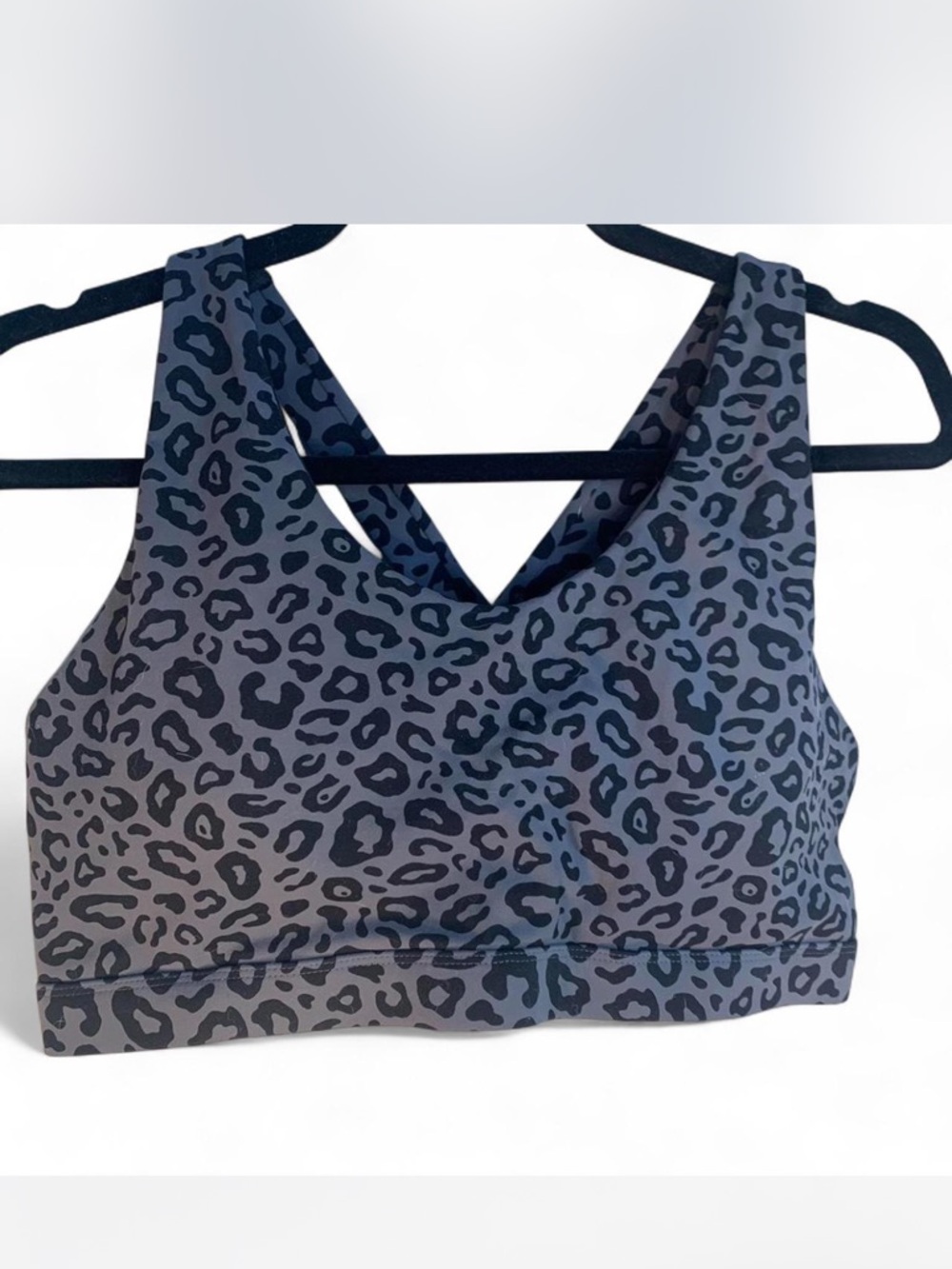 Women’s Leopard Print Sports Bra - Gray